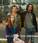 The Curse, serialul cu Emma Stone, se vede și în România, la SkyShowtime. Când e programată premiera