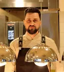 Cine este Orlando Zaharia, noul membru al juriului „Chefi la cuțite", sezonul 13. A câștigat numeroase premii și a gătit pentru președintele României