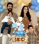 Burak Özçivit și Fahriye Evcen și-au sărbătorit băiatul cel mic. Cum a fost la petrecere