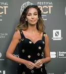 Mădălina Ghenea, apariție răvășitoare pe covorul roșu. Actrița a primit un premiu important în Florența