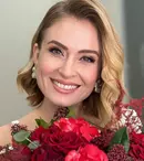 Ce mai face Ceyda Düvenci. Actrița din „1001 de nopți” și-a refăcut viața sentimentală după cel de-al treilea divorț