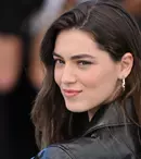 Noua ecranizare a romanului „Contele de Monte Cristo” a fost îndelung aplaudată la Cannes. Din distribuție face parte și o actriță de origine română