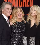 Goldie Hawn, pictorial de Crăciun alături de cei șase nepoți. Au purtat pijamele asortate și s-au distrat pe cinste