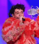 Cine este Nemo Mettler, câștigătorul Eurovision 2024. Artistul a distrus trofeul imediat după ce i-a fost înmânat