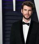 Primele imagini cu Liam Hemsworth în rolul lui Geralt din Rivia, din „The Witcher”, sezonul 4