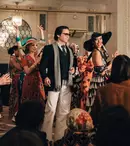 Cum a ajuns Karl Lagerfeld „împăratul modei”. Miniseria „Becoming Karl Lagerfeld” este disponibilă la Disney+. Dată de lansare