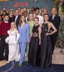 Imagini nemaivăzute din culisele „Bridgerton”! Cum se distrează actorii când se sting camerele: petreceri, glume și legături neștiute