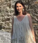 Cât a costat rochia pe care Andreea Berecleanu a purtat-o la nunta Ancăi Lungu. Prezentatoarea a cheltuit o mică avere pentru ținută