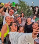 Cum s-au distrat vedetele la Neversea. Delia s-a pozat într-un frigider, iar Giulia s-a asortat cu fiica sa, în vârstă de 12 ani