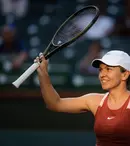 Simona Halep, vacanță în Veneția. Sportiva s-a plimbat cu gondola, într-o ținută de peste 30.000 de euro