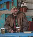 Adrian Văncică a trecut prin transformări radicale de dragul personajului său, Celentano din „Las Fierbinți”: „Acum îmbrac hainele din primele sezoane”. EXCLUSIV