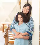 Cum arată astăzi fiica adoptivă, în vârstă de 10 ani, a Paulei Seling. Elena s-a integrat perfect în familia artistei