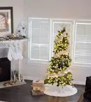 Cum creează decoruri festive vedetele de sărbători cu ajutorul brazilor artificiali de lux de pe BraziCraciun.net