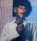Filmul „Better Man: Robbie Williams” ajunge curând în cinema. Fanii artistului îl vor vedea în ipostaza de maimuță CGI