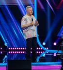 Doru Octavian Dumitru, din nou pe scena de la iUmor. Comediantul aduce hohote de râs juraților