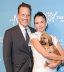 Hugh Jackman are o nouă iubită. Cine este Sutton Foster, actrița care tocmai a divorțat după 10 ani de căsătorie