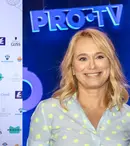Știrile Pro TV au câștigat un premiu la Gala TVmania. Motivul pentru care Amalia Enache a ridicat premiul, și nu Andreea Esca