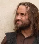 Mihai Bendeac, apariție rară alături de tatăl lui. Cum s-a fotografiat actorul cu familia lui la premiera de gală a filmului „Căsătoria”
