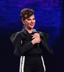 Semifinala 2 iUmor. Teodora Nedelcu se întoarce pe scena show-ului de la Antena 1 cu un număr de stand-up. „Hai, mă, Bordea, spune lumii că tu ai învățat-o”