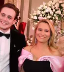 Aris Eram, cadou emoționant pentru mama sa de 8 Martie. Andreea Esca cu greu și-a putut stăpâni lacrimile