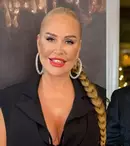 Vica Blochina și Cătălin Botezatu, în ipostaze tandre. Imaginea în care au fost surprinși în timp ce se sărutau