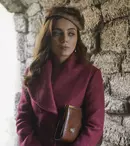 Secretele frumuseții actriței Damla Sönmez, Dilruba din serialul „Aziz”. Ritualul de la care nu se abate niciodată