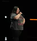 Cine este Alexandra, concurenta de la X Factor 2025 care i-a cucerit pe juraţi din primele clipe ȋn care a pășit pe scenă. „Am mai fost și la alte concursuri și n-am fost acceptată”