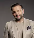 Mihai Morar, înapoi la X Factor, după 13 ani. Ce provocări a întâlnit în rolul de prezentator. „Ascultăm și nu judecăm!”. EXCLUSIV