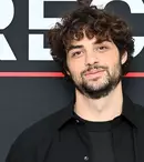 Serialul „Recrutul: Șantaj” are un al doilea sezon la Netflix. Noah Centineo revine în rolul care l-a consacrat