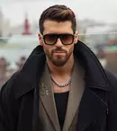 Cum arată casa din Italia în care locuiește Can Yaman. Stil minimalist și lux la tot pasul