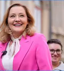 Cât a costat rochia purtată de Elena Lasconi la dezbaterea Digi24. Ținuta semnată de o vedetă locală a stârnit un val de reacții