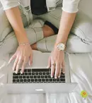 Sunt eficiente ședințele de psihoterapie online, sau doar o modalitate de a nu ne simți singuri?