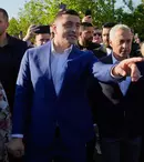 Alegeri prezidențiale 2025: George Simion și Călin Georgescu au votat împreună, alături de soțiile lor. Cum au apărut Ilinca și Cristela