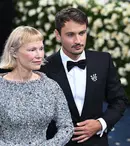 Pamela Anderson, schimbare uimitoare de look. Actrița a furat toate privirile la Met Gala 2025. Cine a însoțit-o