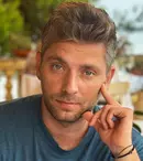Valentin Butnaru, „atacat” de noul membru al familiei! Ce a spus iubitul Anei Bodea despre Joy, bodyguardul blănos care l-a mușcat „cu dragoste”