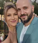Lora și Ionuț Ghenu, nași la nunta surorii lui. Artista a impresionat cu ținutele și momentul artistic de la petrecere