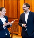 De ce sunt doar două femei în noul Guvern al României: „Sper ca data viitoare să fie mai multe”. Cine sunt Oana Țoiu și Diana Buzoianu și ce funcții ocupă