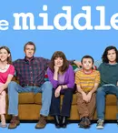 Ce seriale de top poți vedea în iulie la Warner TV. De la comedie la thrillere pline de mister