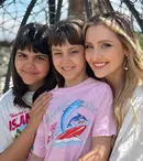 Alina Sorescu, aniversare emoționantă alături de fiicele sale. Imaginile care i-au înduioșat pe fani. „Simt doar dorința de liniște”