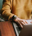 Aproape 200.000 de joburi noi au fost postate în primele 9 luni ale anului. Piața muncii revine la modul de lucru tradițional, de la birou