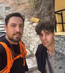 Daniel Pavel, pelerinaj pe Muntele Athos alături de fiul său: zile de tihnă și credință. Cât de mult îi seamănă Antoniu