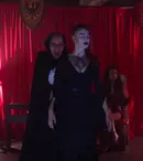 „Dracula”, noul film al lui Radu Jude, ajunge în cinematografe de Halloween. Filmul oferă o reinterpretare radicală a mitului care a făcut celebră Transilvania