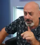 Emil Mitrache, „Americanu” din „La Bloc”, salvat de la moarte de soția sa: „Mi-a cam vâjâit glonțul pe la ureche”