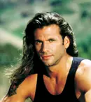 Reuniune de gradul zero în Los Angeles: Lorenzo Lamas, apariție spectaculoasă la brațul lui Heather Locklear. Cum arată „Renegatul” la 68 de ani