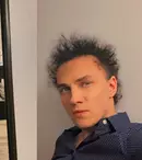 Cum arată apartamentul lui Mihai Trăistariu din Constanța. Artistul gătește cu ajutorul AI