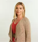 Povestea nespusă a lui Özge Özberk, vedeta din „O nouă șansă”. Actrița este scriitoare și din nou studentă la 49 de ani