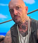 Cătălin Bordea, de nerecunoscut în urmă cu 21 de ani! Cum arăta actorul cu părul lung în „La Bloc” și fără niciun tatuaj pe corp