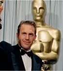 Unde își țin vedetele trofeele Oscar? De la baia Emmei Thompson la frigiderul lui Timothy Hutton: Locurile neașteptate unde starurile își ascund statuetele