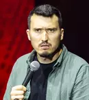 Exclusiv. Serghei, despre noua emisiune de la Digi24: „E o trecere destul de abruptă de la scenă la TV”. Dezvăluirile comediantului înainte de premiera „Scos din sărite”