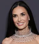 Secretul colierului de 3 milioane $ purtat de Demi Moore la Cannes 2026: E dotat cu sisteme GPS ascunse